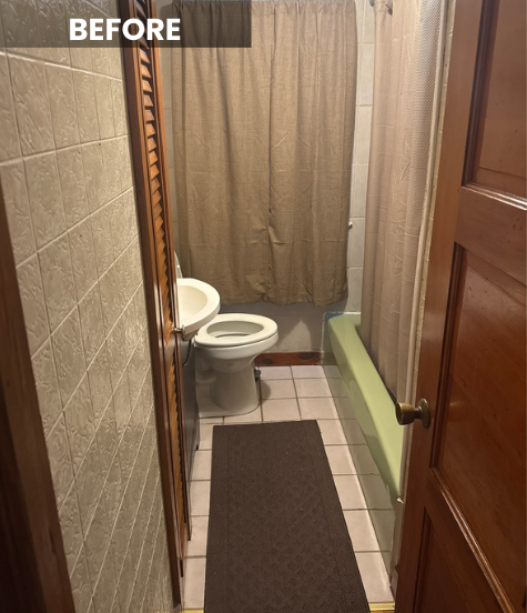 Before bathroom remodel with outdated vanity, flooring, and bathtub in Savannah, GA